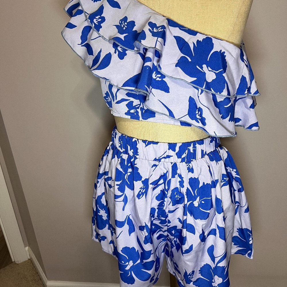 SHEIN Blue Floral One-Shoulder Top & Shorts Set - Size M
